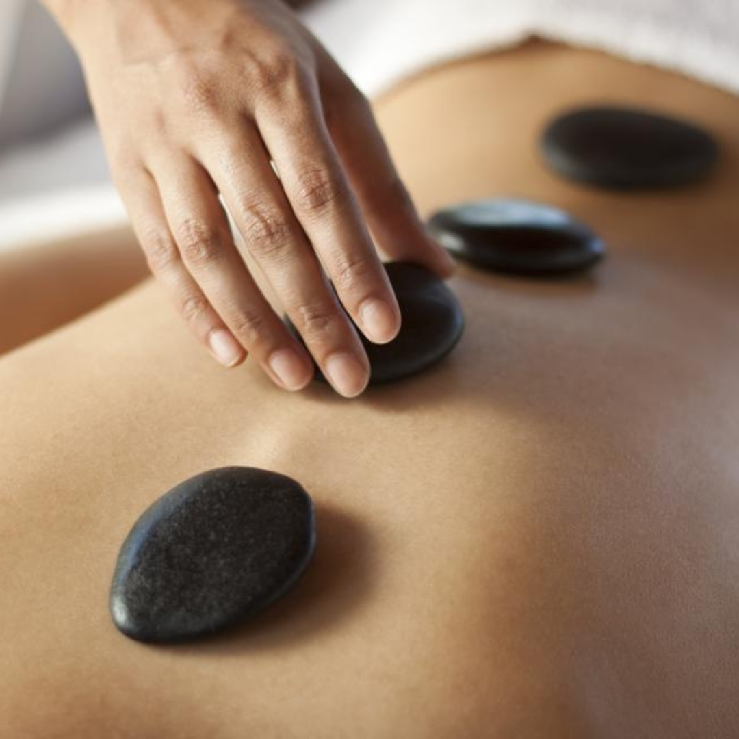 Massagem geotermal com pedras quentes